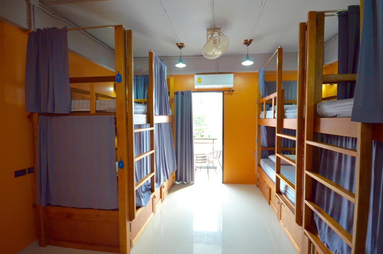 Nomad Hostel Krabi Luaran gambar